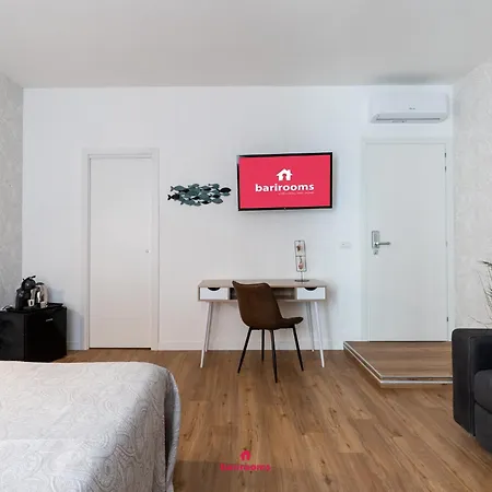 Barirooms - Suppa 14 Gazde/Camere de închiriat *