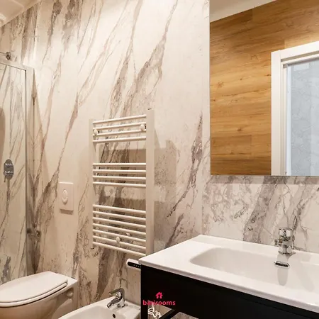 Gazde/Camere de închiriat Barirooms - Suppa 14 *
