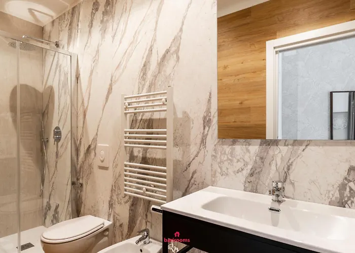 Проживання в сім'ї Barirooms - Suppa 14 *